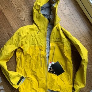 Arcteryx Alpha AR Shell
